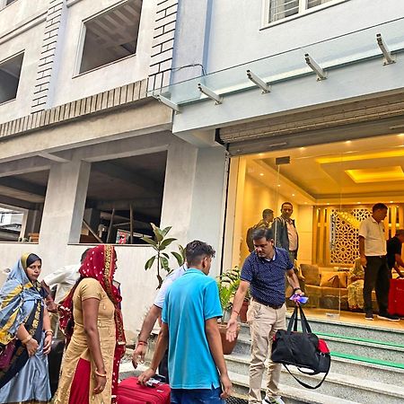 Hotel Nilakantha Pvt. Ltd Kathmandu Buitenkant foto
