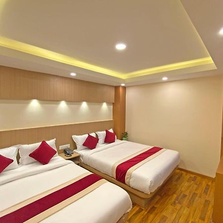 Hotel Nilakantha Pvt. Ltd Kathmandu Buitenkant foto
