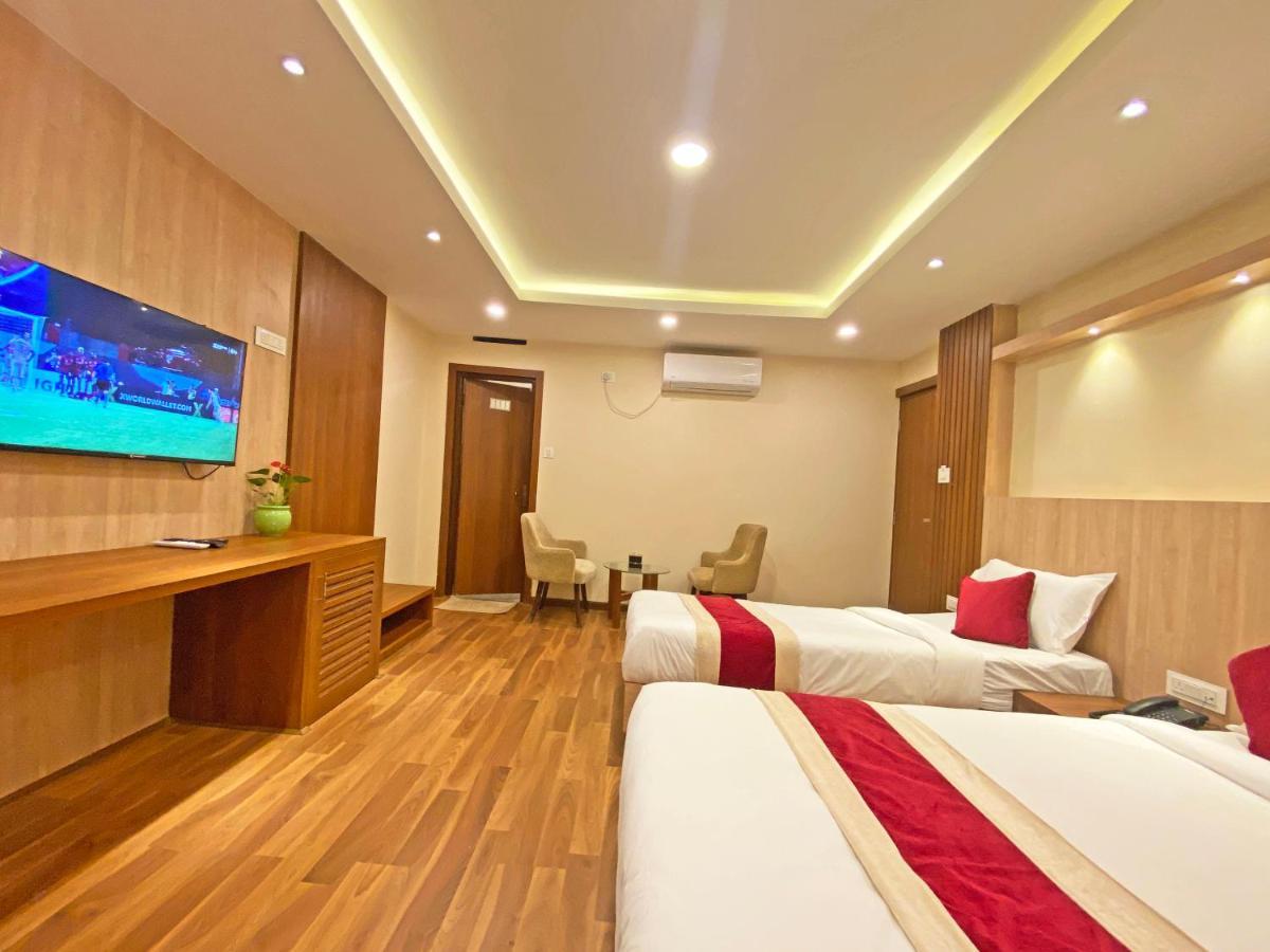 Hotel Nilakantha Pvt. Ltd Kathmandu Buitenkant foto