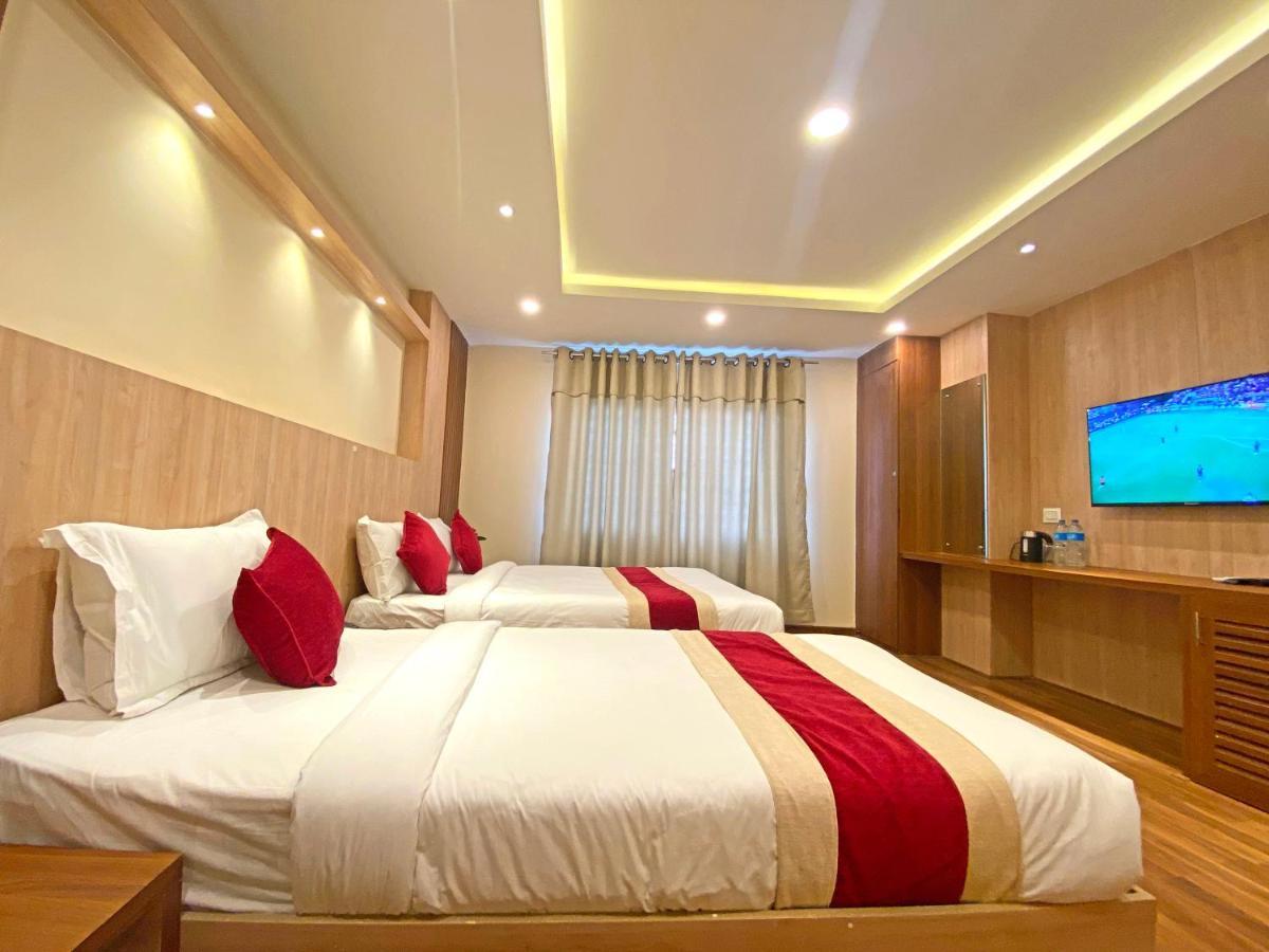 Hotel Nilakantha Pvt. Ltd Kathmandu Buitenkant foto